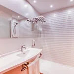 Otel Logis Nimotel Nîmes