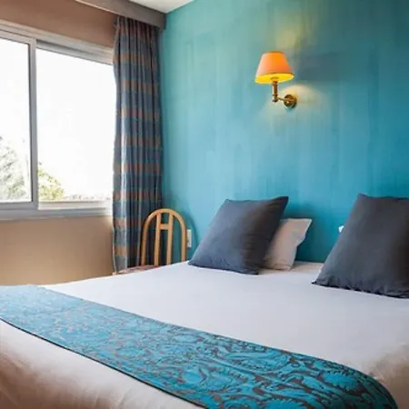 Logis Nimotel 3*