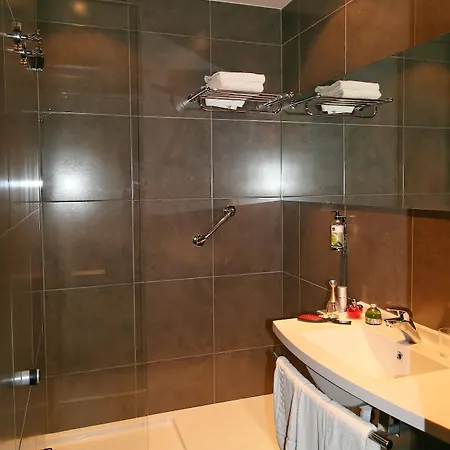Logis Nimotel Cosy Hotel Nimes