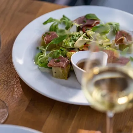 Logis Nimotel Cosy 3*