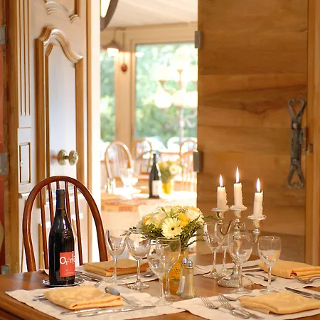 Logis Nimotel Cosy ニーム