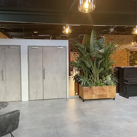 ホテル Logis Nimotel Cosy 3*