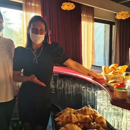 Ξενοδοχείο Logis Nimotel Cosy