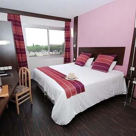 Ξενοδοχείο Logis Nimotel Cosy Νιμ