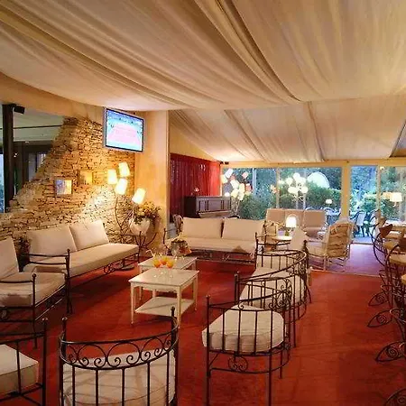 Logis Nimotel Cosy Ξενοδοχείο