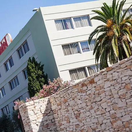 Logis Nimotel Cosy Hotel 3*