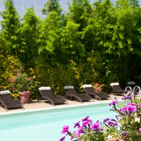 Logis Nimotel Cosy Hotel 3*