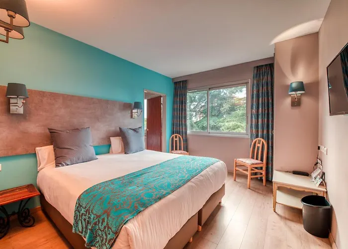 Logis Nimotel 3* Nimes