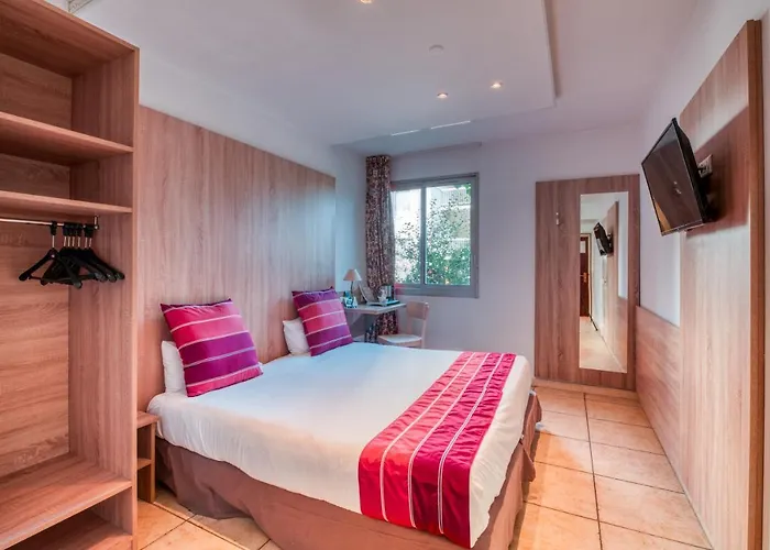 Logis Nimotel Hotel Nimes