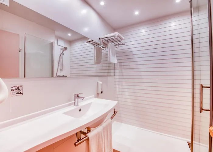 Hotel Logis Nimotel Nîmes