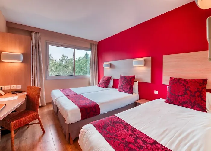 Hotel Logis Nimotel 3*