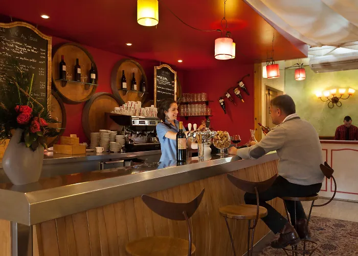 Logis Nimotel 酒店 尼姆