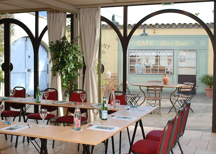 Logis Nimotel 酒店 3*